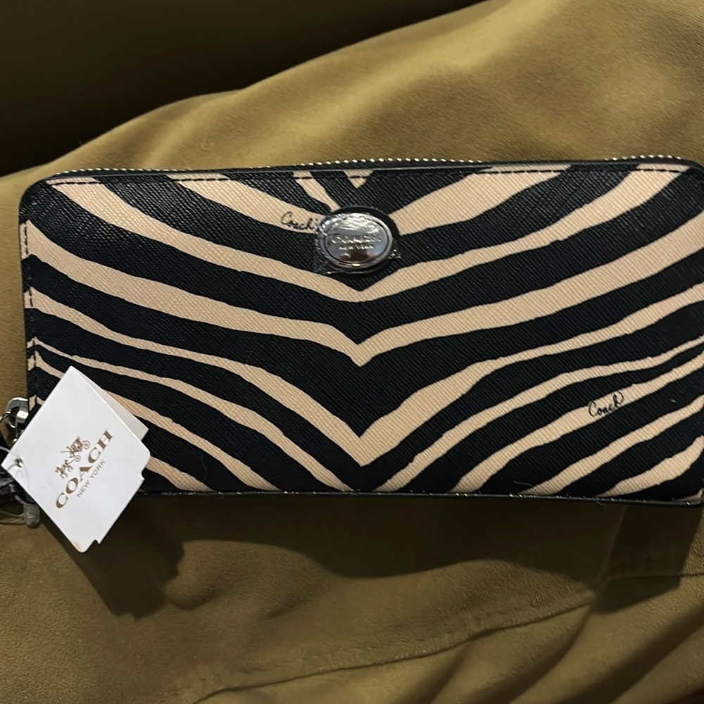 New with tags! Gorgeous Coach Zebra Wallet